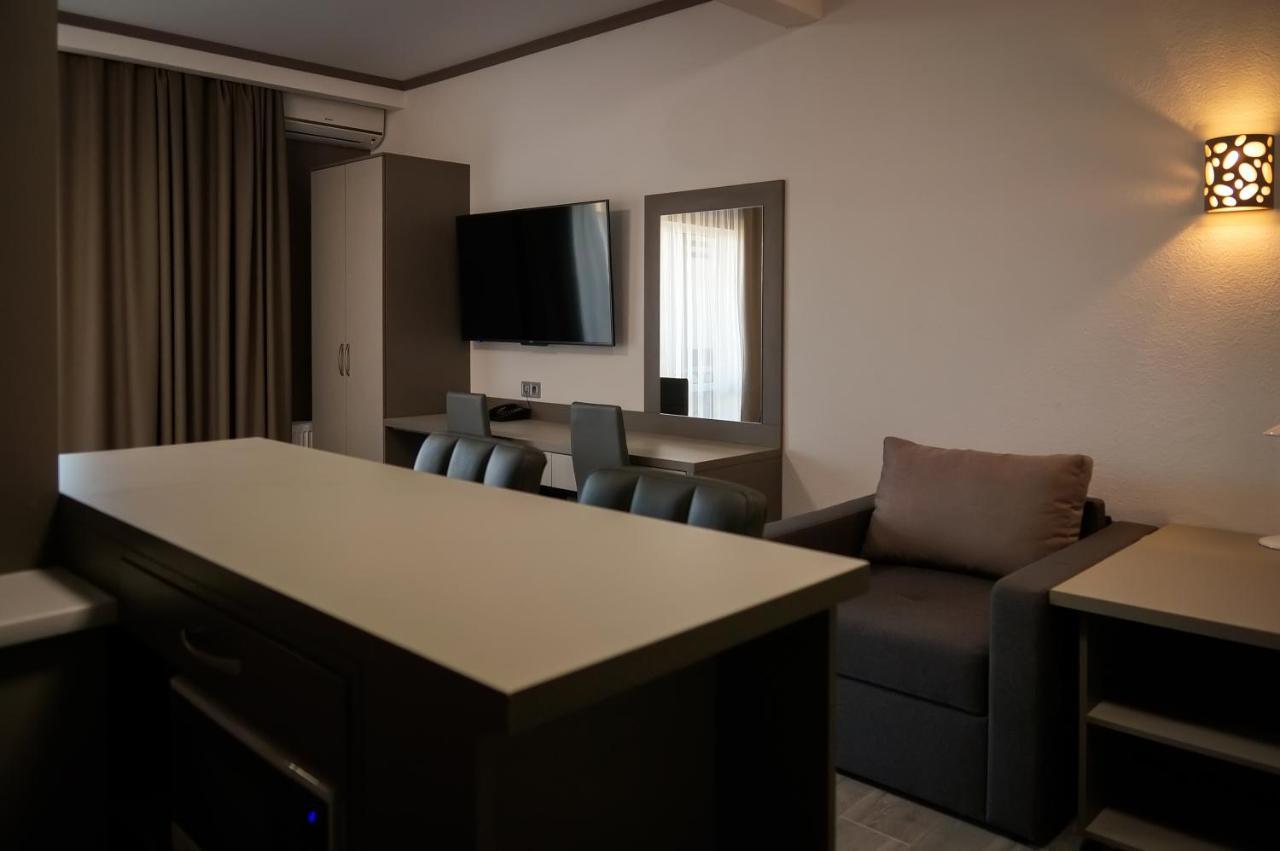 Delta Hotel Vilkovo Dış mekan fotoğraf