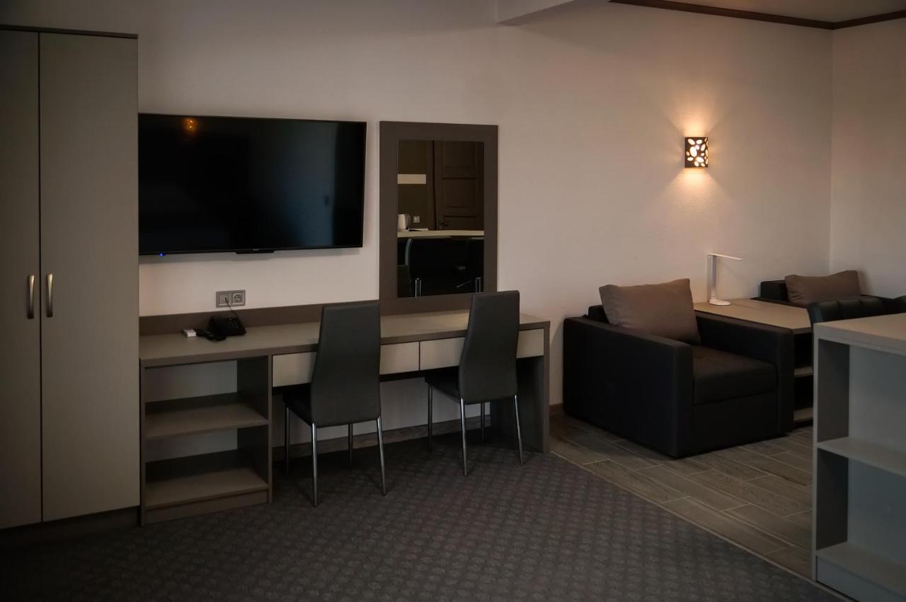 Delta Hotel Vilkovo Dış mekan fotoğraf