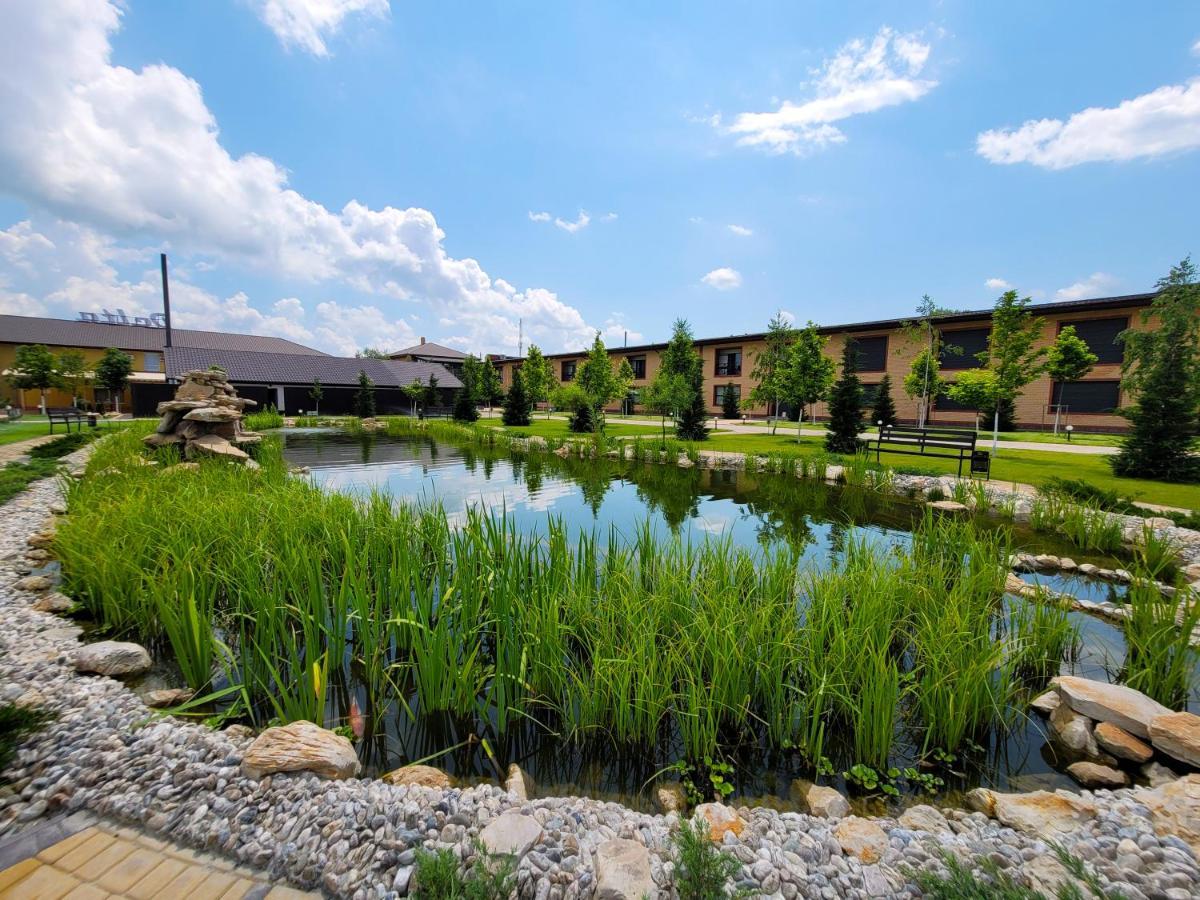 Delta Hotel Vilkovo Dış mekan fotoğraf